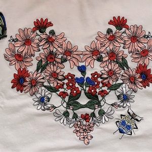 Maje Tshirt with beautiful embroidery